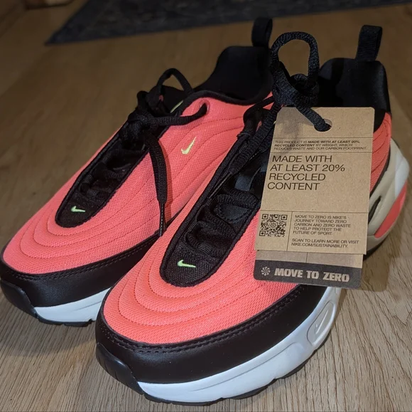 Nike Air Max Portal Women's sz 9 in Black, Volt & Hot Punch - Picture 4 of 15